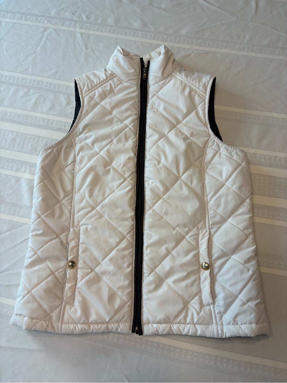 Women’s Elegant Quilted White Sleeveless Puffer Vest